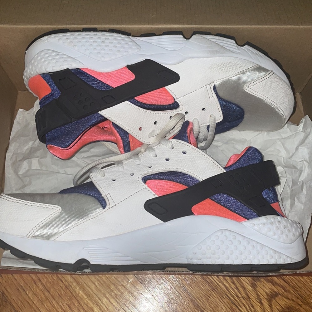 Nike Huarache White/hot lava/blue legend WMNS 8.5